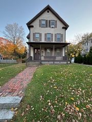 4 Southwick St 2, Middleboro, MA 02346