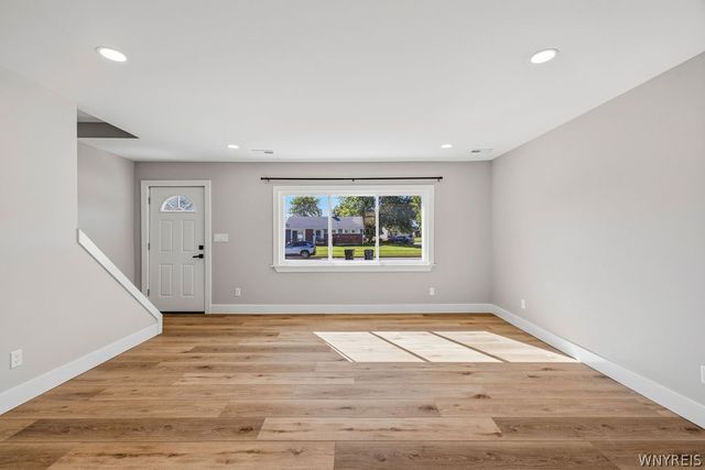 1169 La Salle Avenue, Grand Island, NY 14072