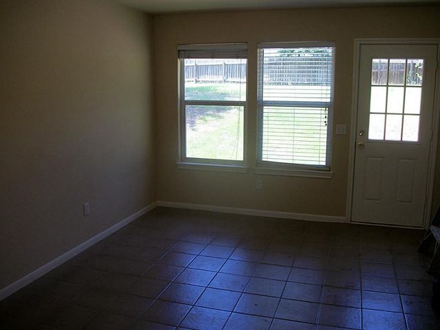 174 E Sunset Drive, Onalaska, TX 77360