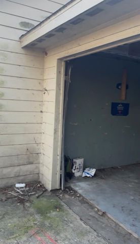 174 E Sunset Drive, Onalaska, TX 77360