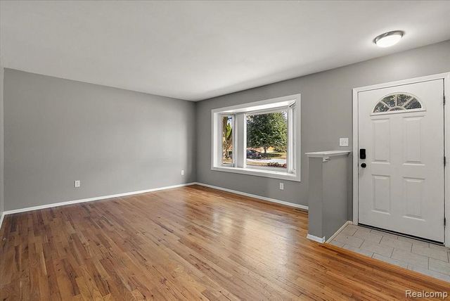 33759 Cornelissen Drive, Sterling Heights, MI 48312