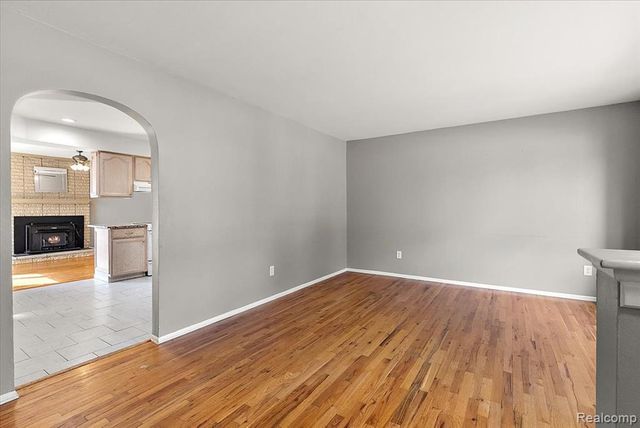 33759 Cornelissen Drive, Sterling Heights, MI 48312