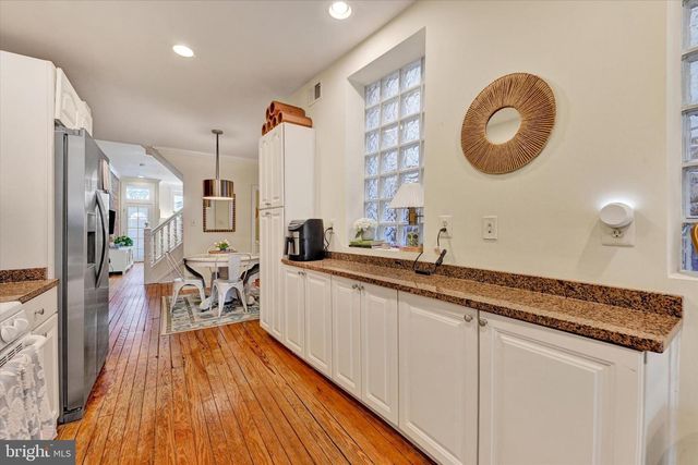 128 W OSTEND ST, Baltimore, MD 21230