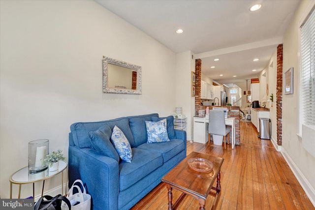 128 W OSTEND ST, Baltimore, MD 21230
