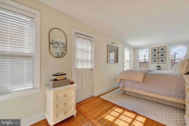 128 W OSTEND ST, Baltimore, MD 21230
