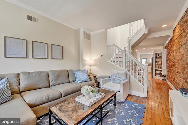 128 W OSTEND ST, Baltimore, MD 21230