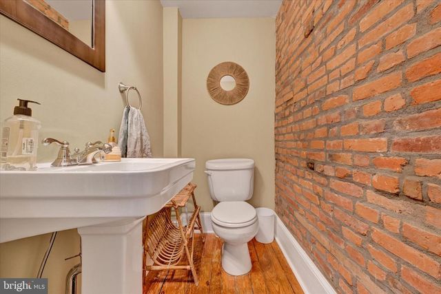 128 W OSTEND ST, Baltimore, MD 21230