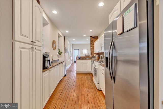 128 W OSTEND ST, Baltimore, MD 21230