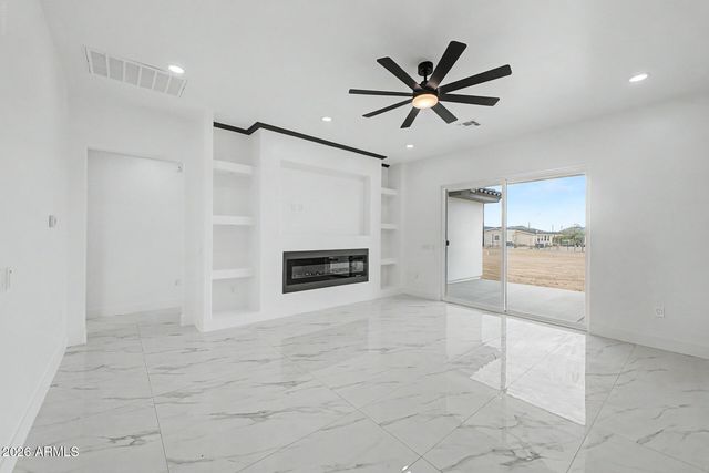 1372 N 372ND Drive, Tonopah, AZ 85354