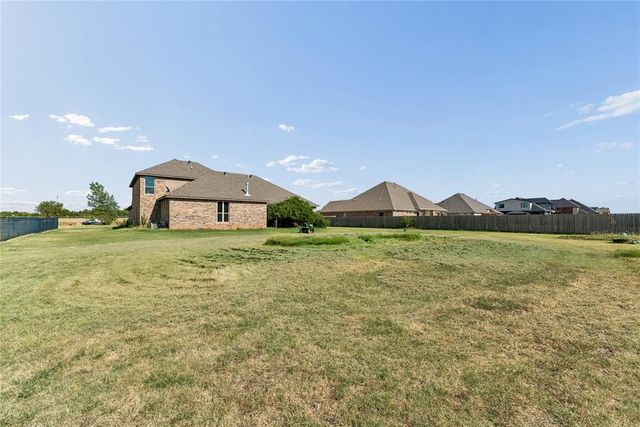 20897 Highlander Ridge Drive, Edmond, OK 73012