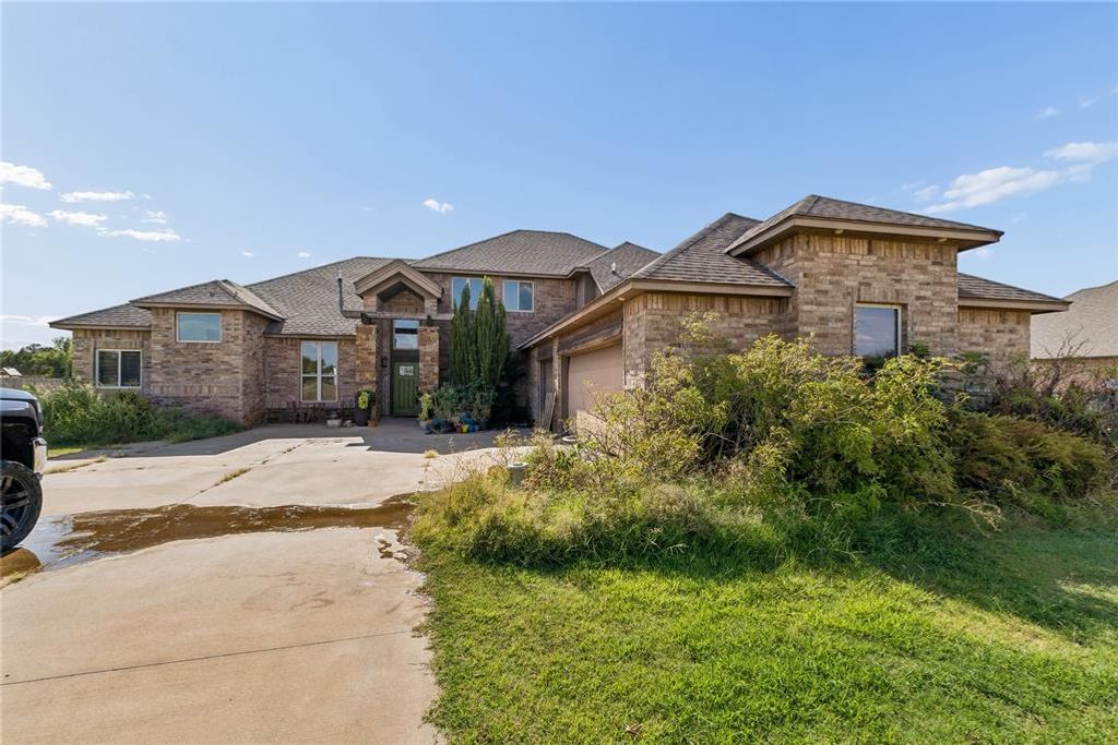 20897 Highlander Ridge Drive, Edmond, OK 73012