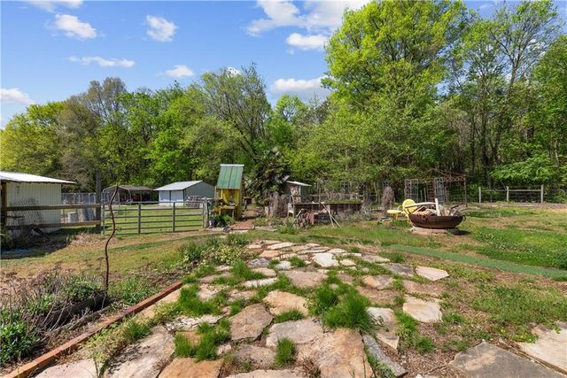 636 Greeson Road NE, Resaca, GA 30735
