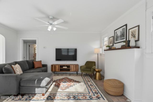 8024 HAWTHORNE Street, Jacksonville, FL 32208