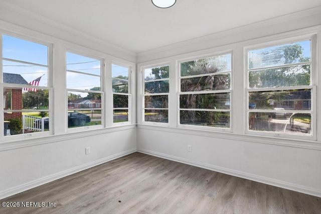 8024 HAWTHORNE Street, Jacksonville, FL 32208