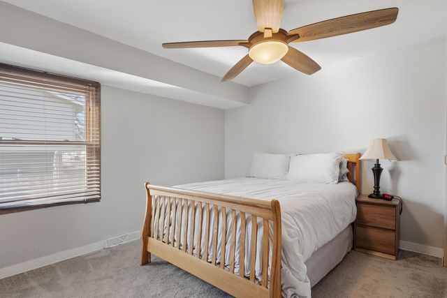 4215 W 16th Street, Davenport, IA 52804