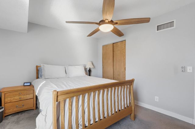 4215 W 16th Street, Davenport, IA 52804