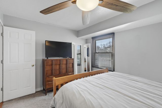 4215 W 16th Street, Davenport, IA 52804