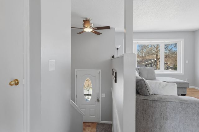 4215 W 16th Street, Davenport, IA 52804