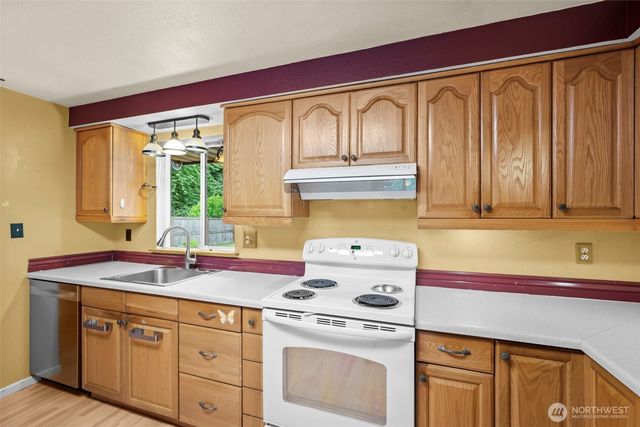 19716 49th Avenue NE, Arlington, WA 98223