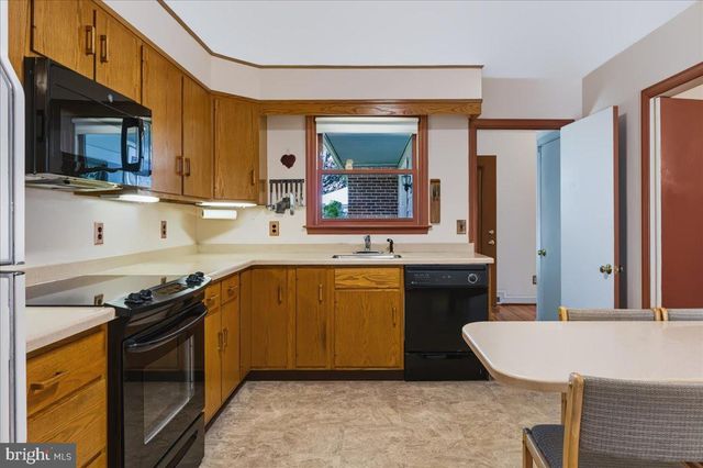 36 PASCHALL RD, Wilmington, DE 19803