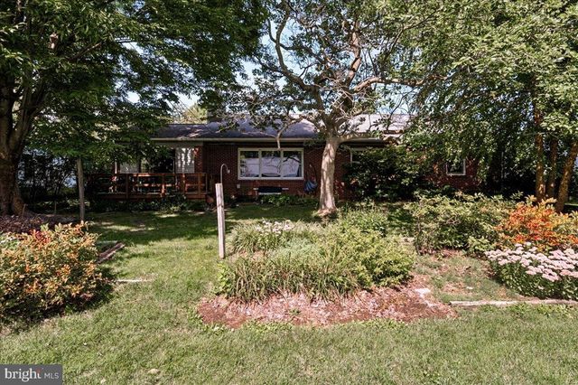 36 PASCHALL RD, Wilmington, DE 19803