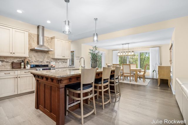 4985 W Village Court SE, Ada, MI 49301