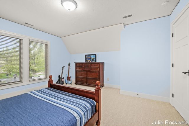 4985 W Village Court SE, Ada, MI 49301