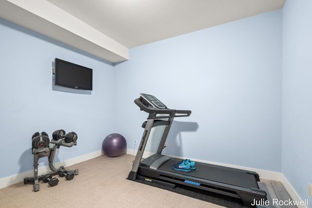 4985 W Village Court SE, Ada, MI 49301