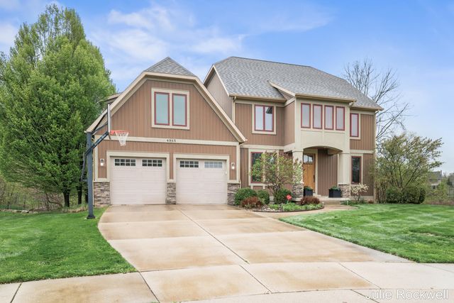 4985 W Village Court SE, Ada, MI 49301