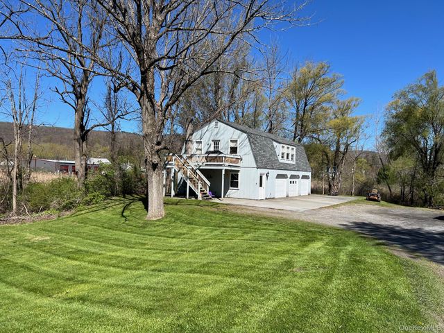 24 Wilson Eaton Road, Amenia, NY 12501