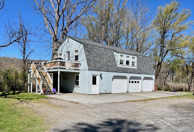 24 Wilson Eaton Road, Amenia, NY 12501