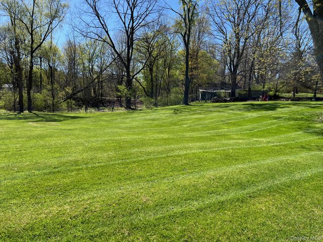 24 Wilson Eaton Road, Amenia, NY 12501
