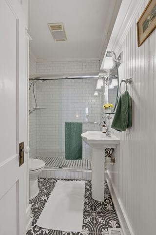 2908 Westmoreland Dr, Nashville, TN 37212