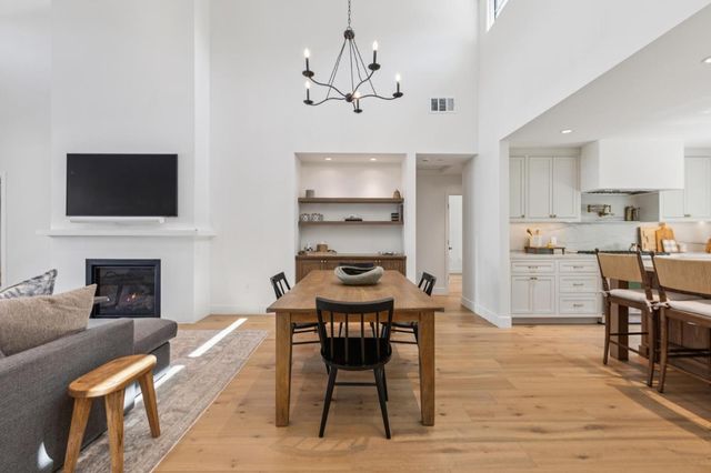 2 Augusta Court, Los Gatos, CA 95030