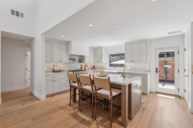 2 Augusta Court, Los Gatos, CA 95030