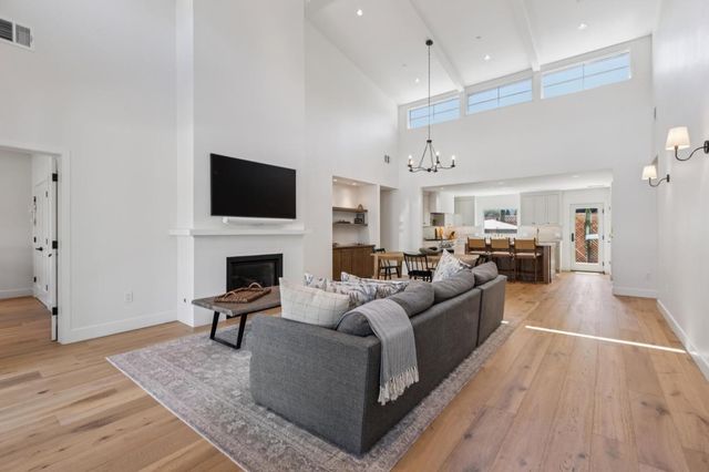 2 Augusta Court, Los Gatos, CA 95030