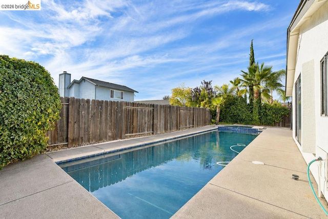 4239 Sequoia Drive, Oakley, CA 94561