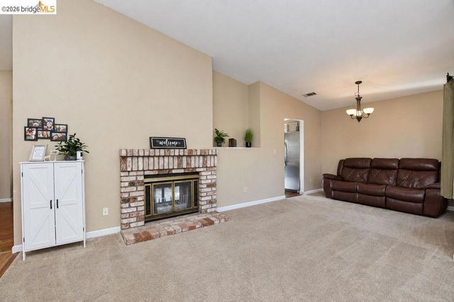 4239 Sequoia Drive, Oakley, CA 94561