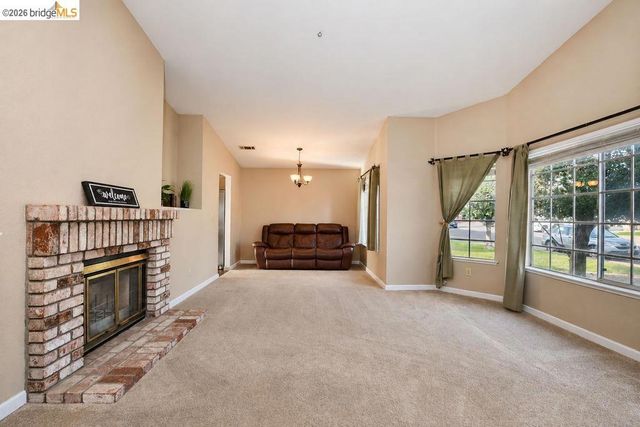 4239 Sequoia Drive, Oakley, CA 94561