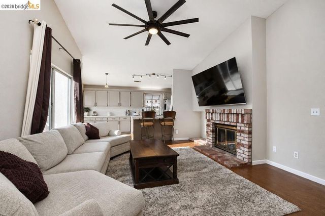 4239 Sequoia Drive, Oakley, CA 94561