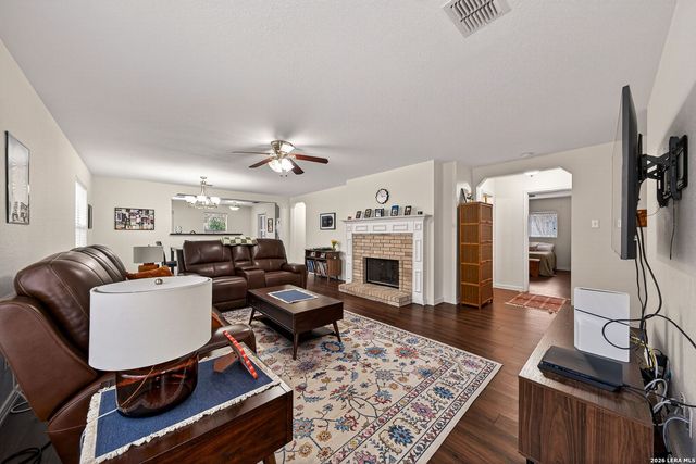 7942 Ruidoso Chase, Selma, TX 78154