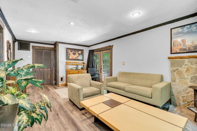 21 Yellowbrook Road, Freehold, NJ 07728