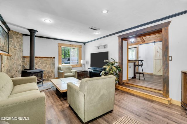 21 Yellowbrook Road, Freehold, NJ 07728