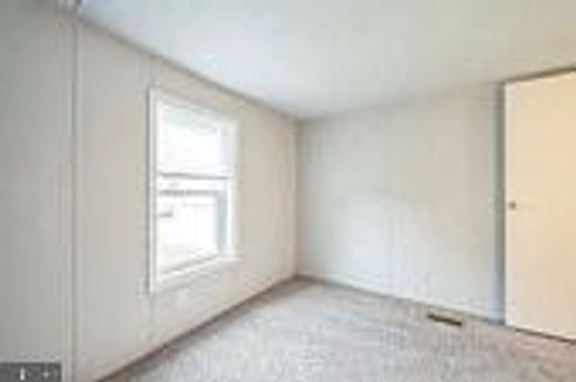 19 KAREN PL, Dover, DE 19901