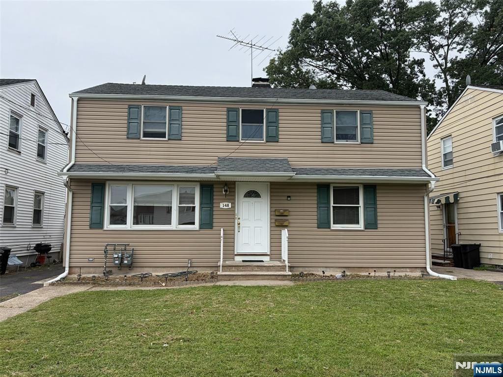 148 E 54th 1, Elmwood Park, NJ 07410