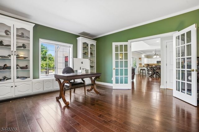 6 Proprietor Ln, Readington Twp., NJ 08889