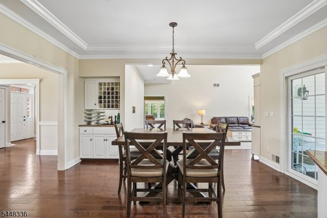 6 Proprietor Ln, Readington Twp., NJ 08889