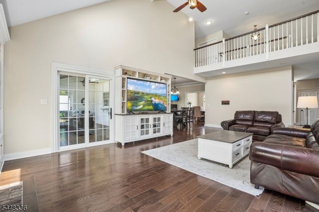 6 Proprietor Ln, Readington Twp., NJ 08889