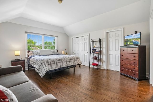 6 Proprietor Ln, Readington Twp., NJ 08889