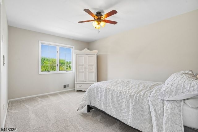 6 Proprietor Ln, Readington Twp., NJ 08889